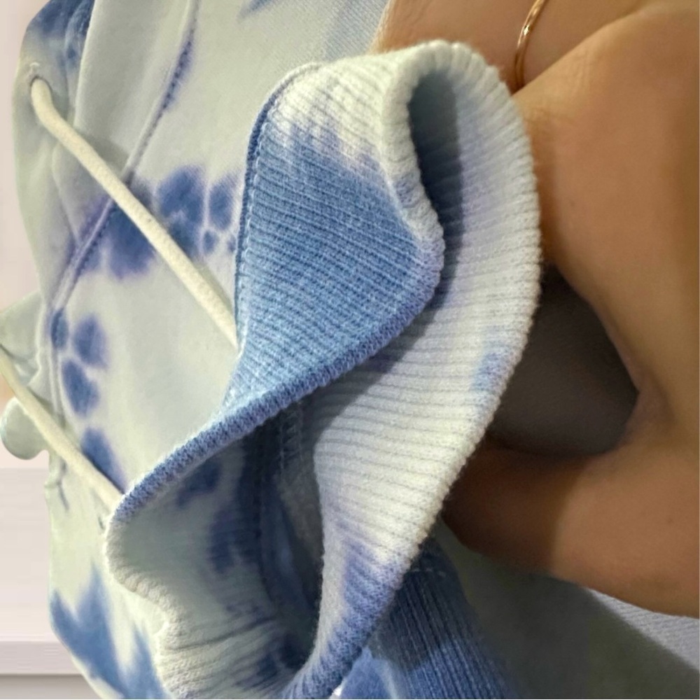 104 Wild Fable | EUC Cotton Blue White Tie-Dye Cropped Hoodie Sweatshirt (XS/S) - Picture 3 of 10